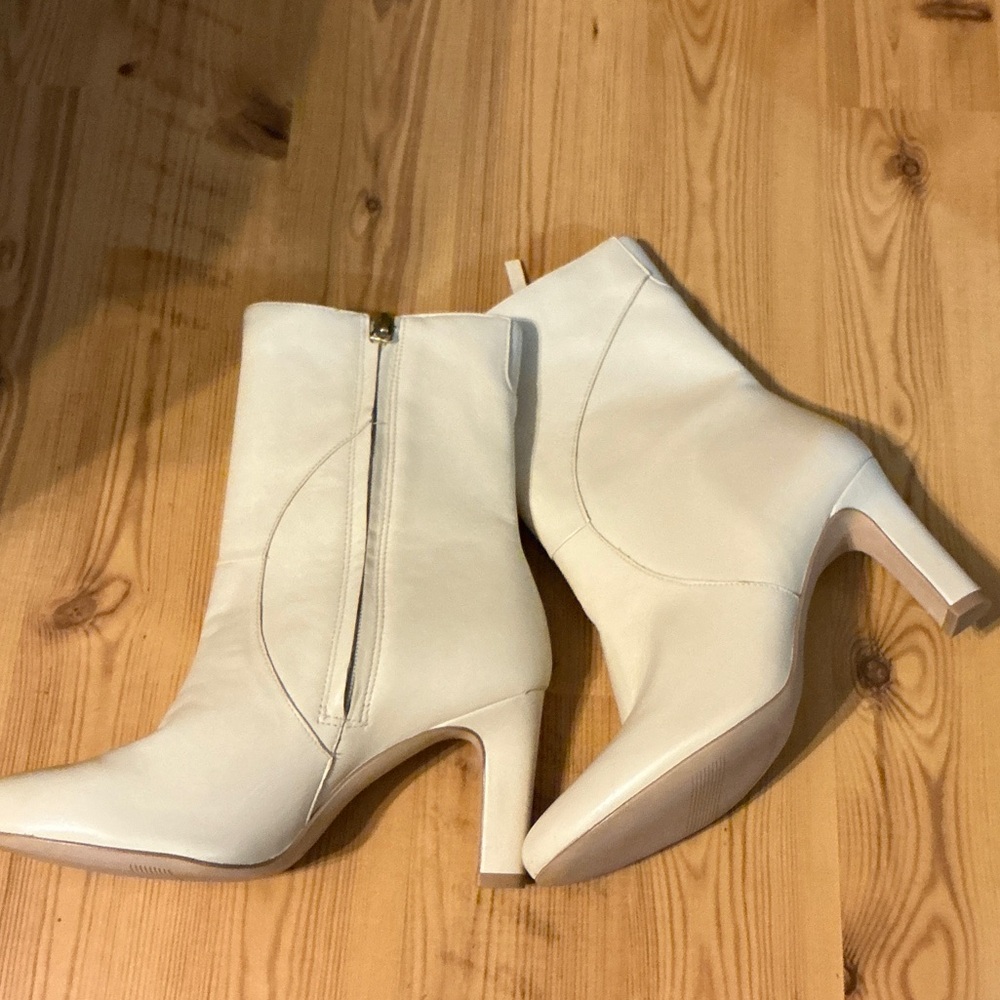 Naturalizer White Side-Zip Ankle Booties with Block Heel